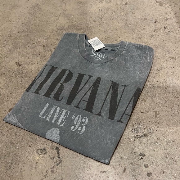 Nirvana World Tour Tee - Picture 2 of 3